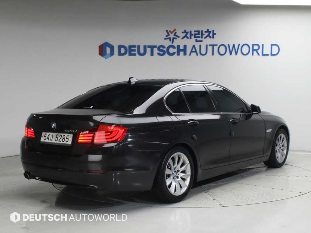 BMW 5시리즈 528i 사진 2/20