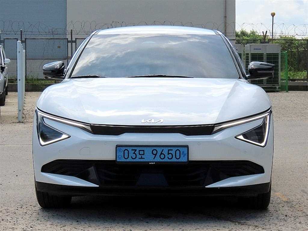 더 뉴 EV6 롱레인지 4WD 어스 2025년식