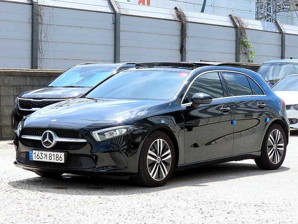 벤츠 A 클래스 A220 해치백 사진 2/20