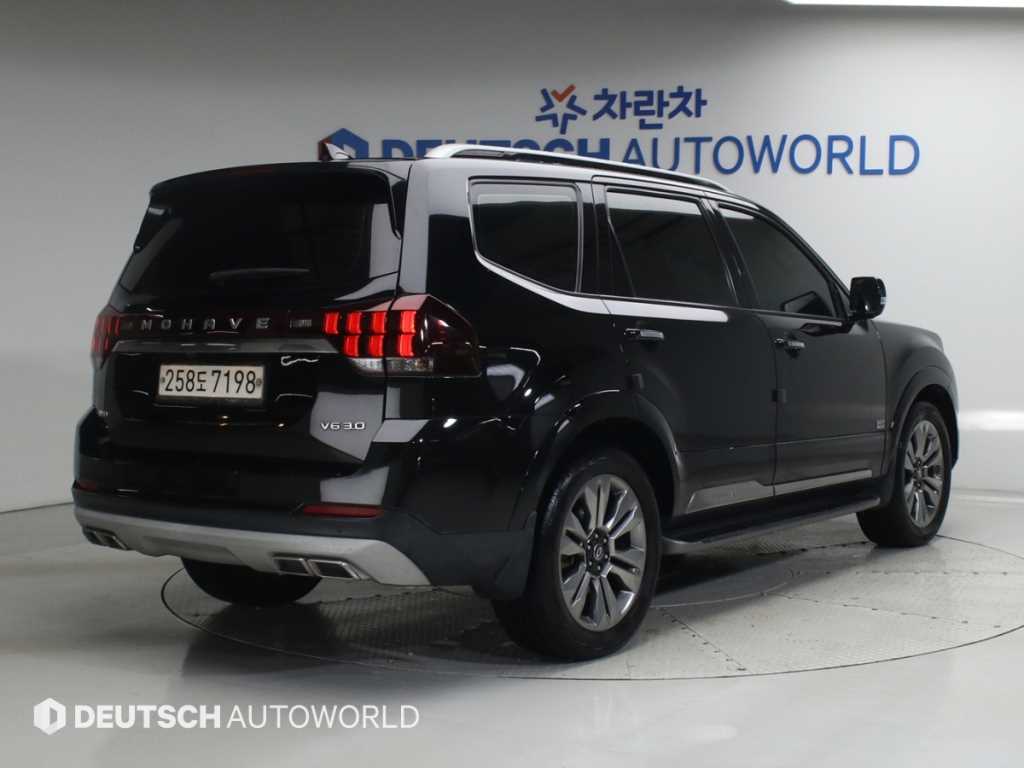 기아 모하비 4WD 마스터즈 7인승 사진 2/20