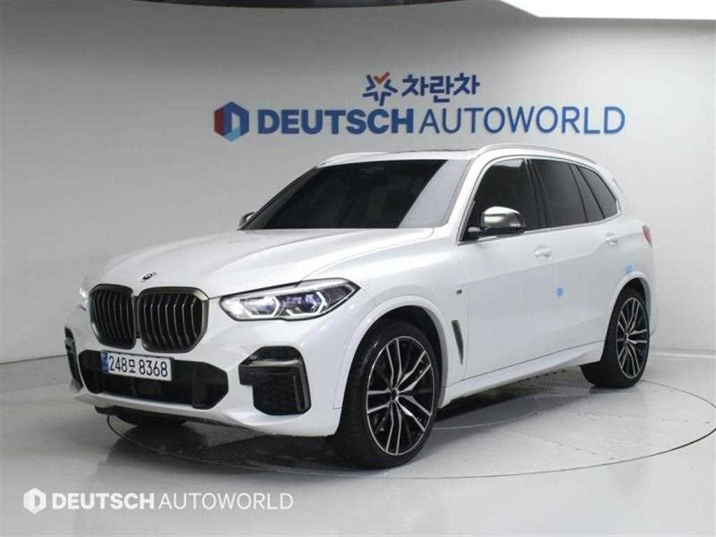 BMW X5 M50i 사진
