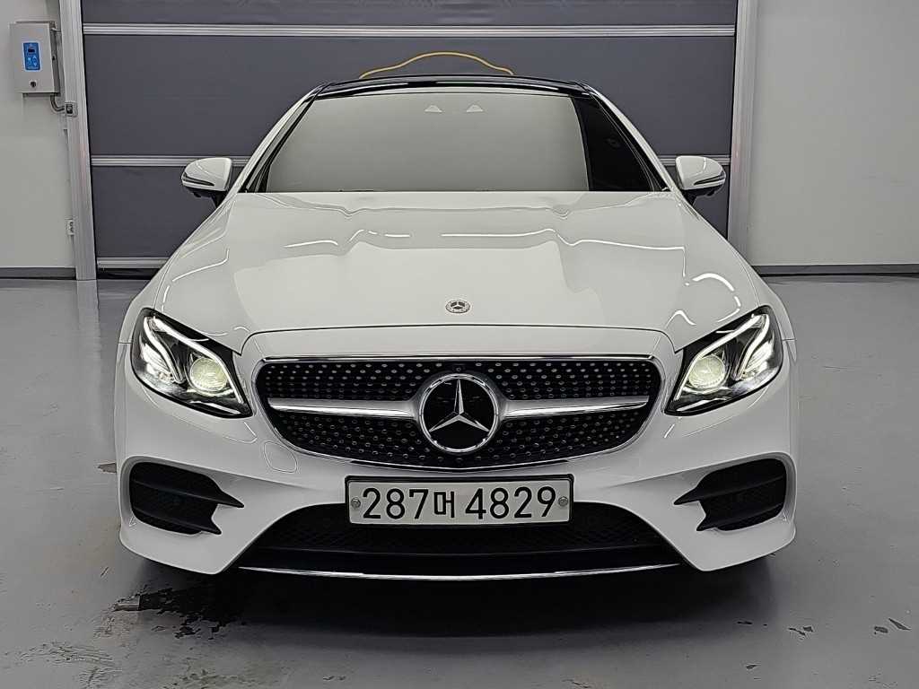 벤츠 E 클래스 E450 4MATIC 쿠페 사진 2/18