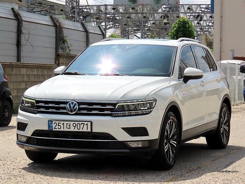 폭스바겐 티구안 2.0 TDI 프레스티지 사진 2/19