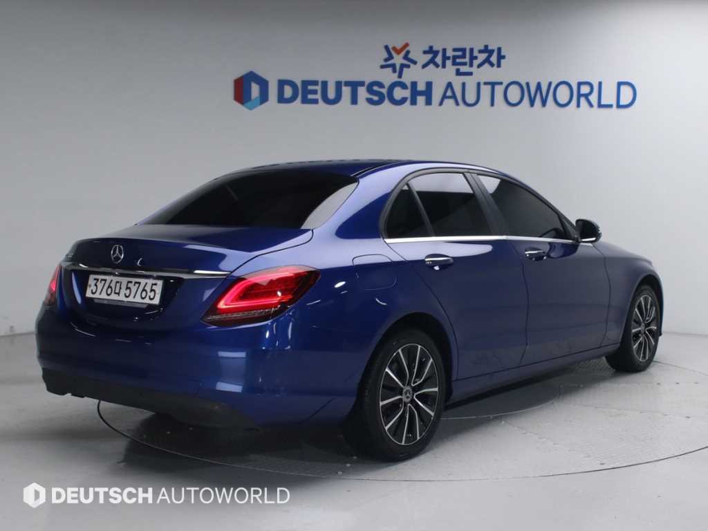 벤츠 C 클래스 C200 사진 2/20