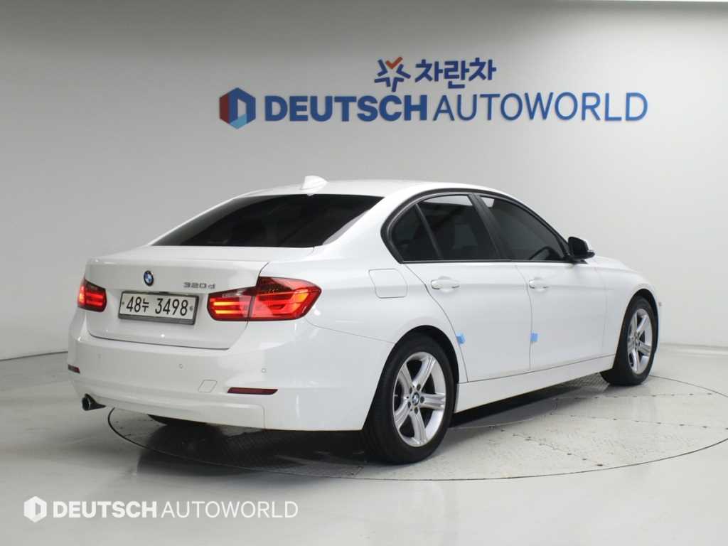 BMW 3시리즈 320d 사진 2/20