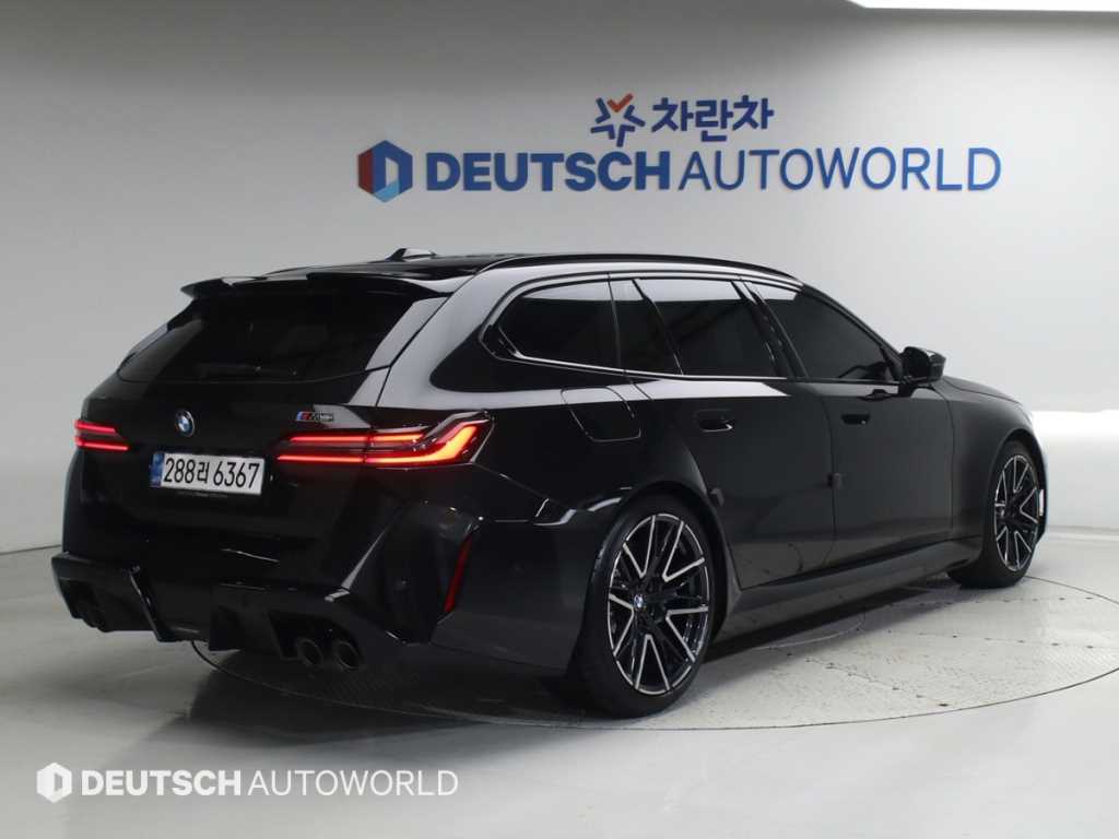 BMW 5시리즈 4.4 투어링 사진 2/20