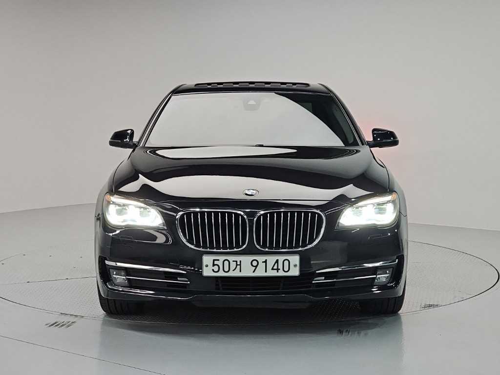 BMW 7시리즈 730 d xDrive 사진 2/19