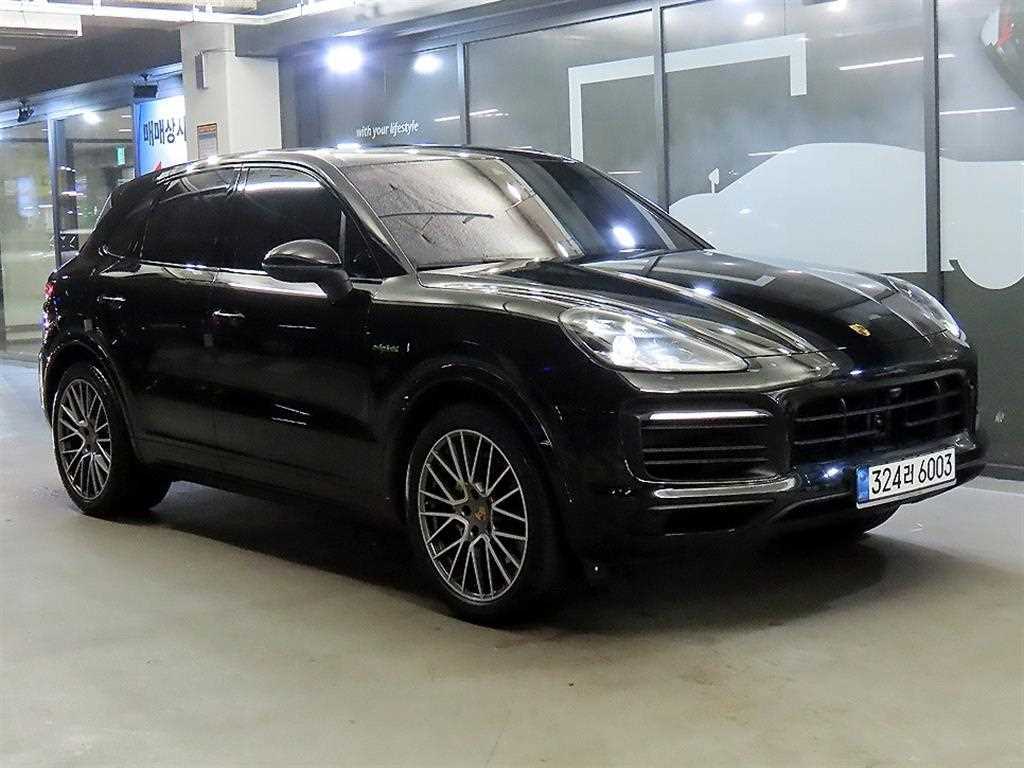 카이엔(PO536) 2023년식
