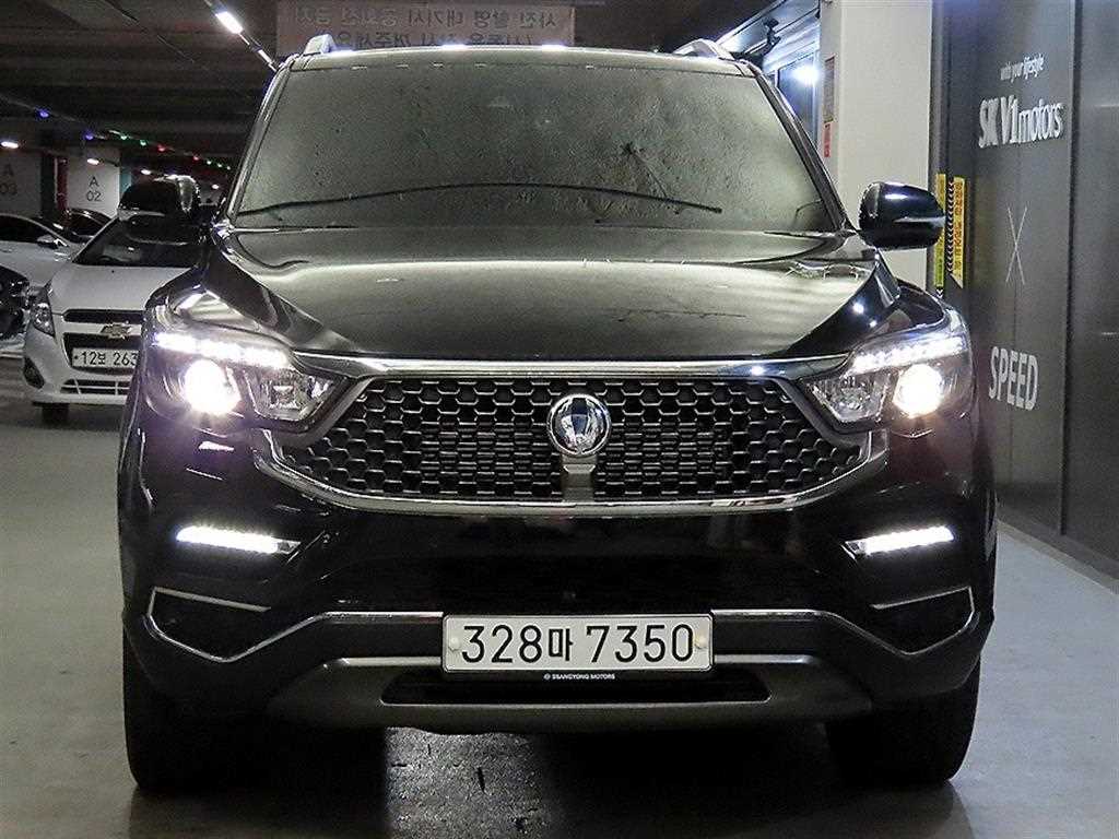 KGM 렉스턴 디젤 2.2 4WD 화이트 에디션 사진 2/20