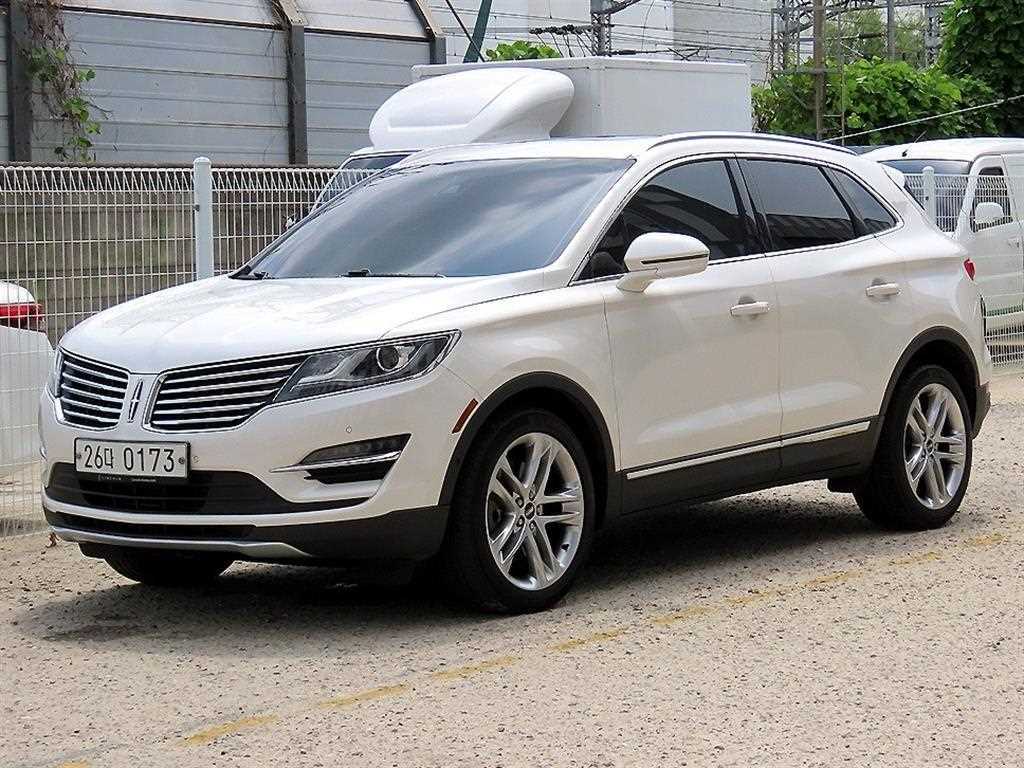 링컨 MKC 2.0 AWD 사진 2/20
