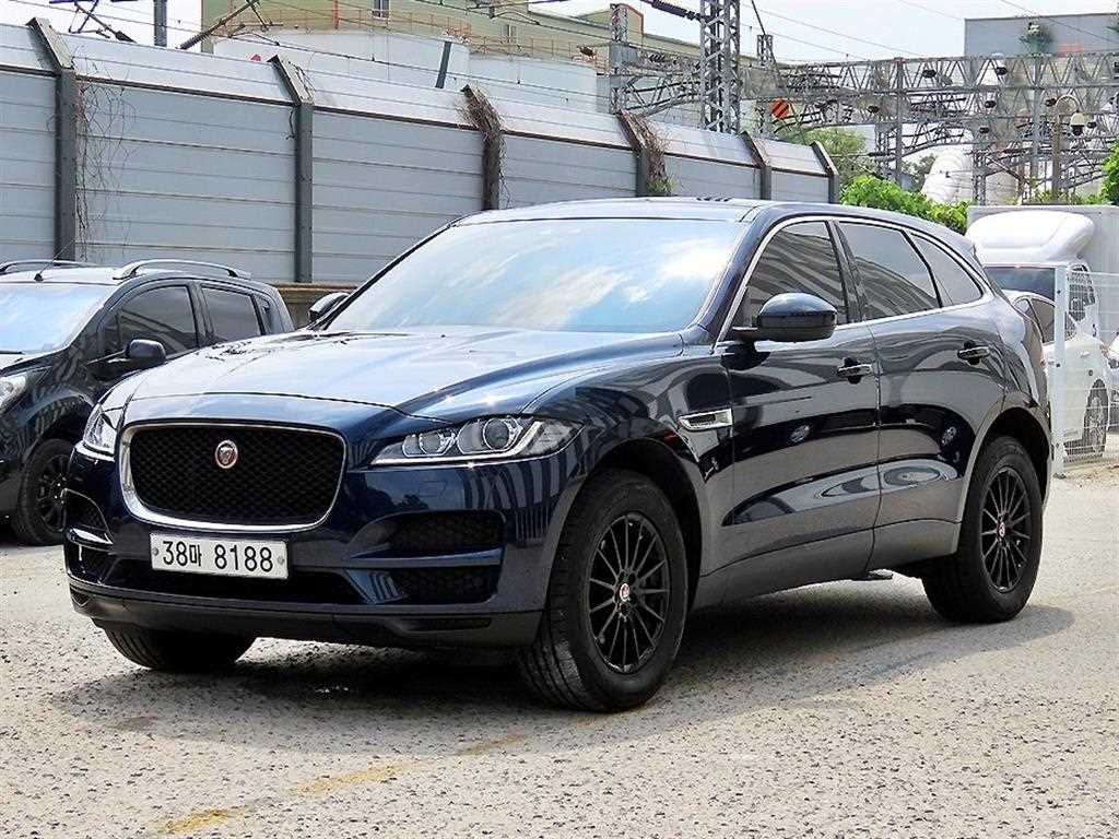 재규어 F-PACE 20d 프레스티지 사진 2/20