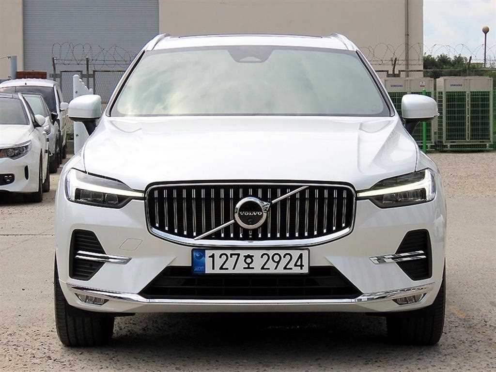 V60 크로스 컨트리 2세대 2.0 B5 울트라 AWD 2025년식