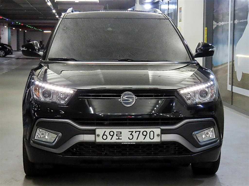 KGM 티볼리 4WD 디젤 1.6 IX 사진 2/20