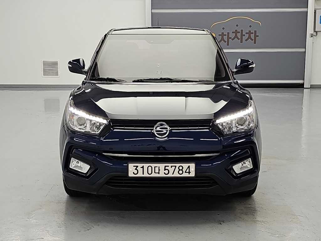 KGM 티볼리 2WD 가솔린 VX 사진 2/18