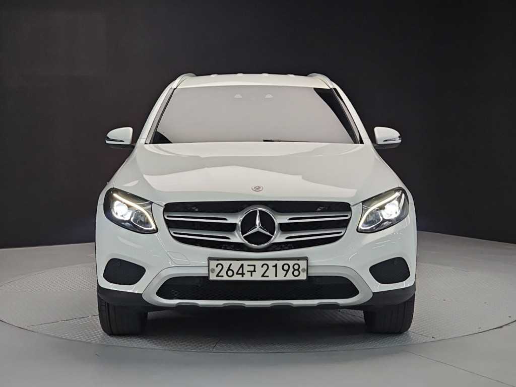 벤츠 GLC 클래스 GLC 350 e 4MATIC 사진 2/20