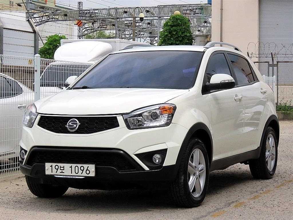 KGM 코란도 2WD 2.0 RX 최고급형 사진 2/20