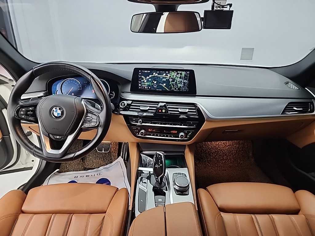 5시리즈 (G30) 530i xDrive M 스포츠 2018년식