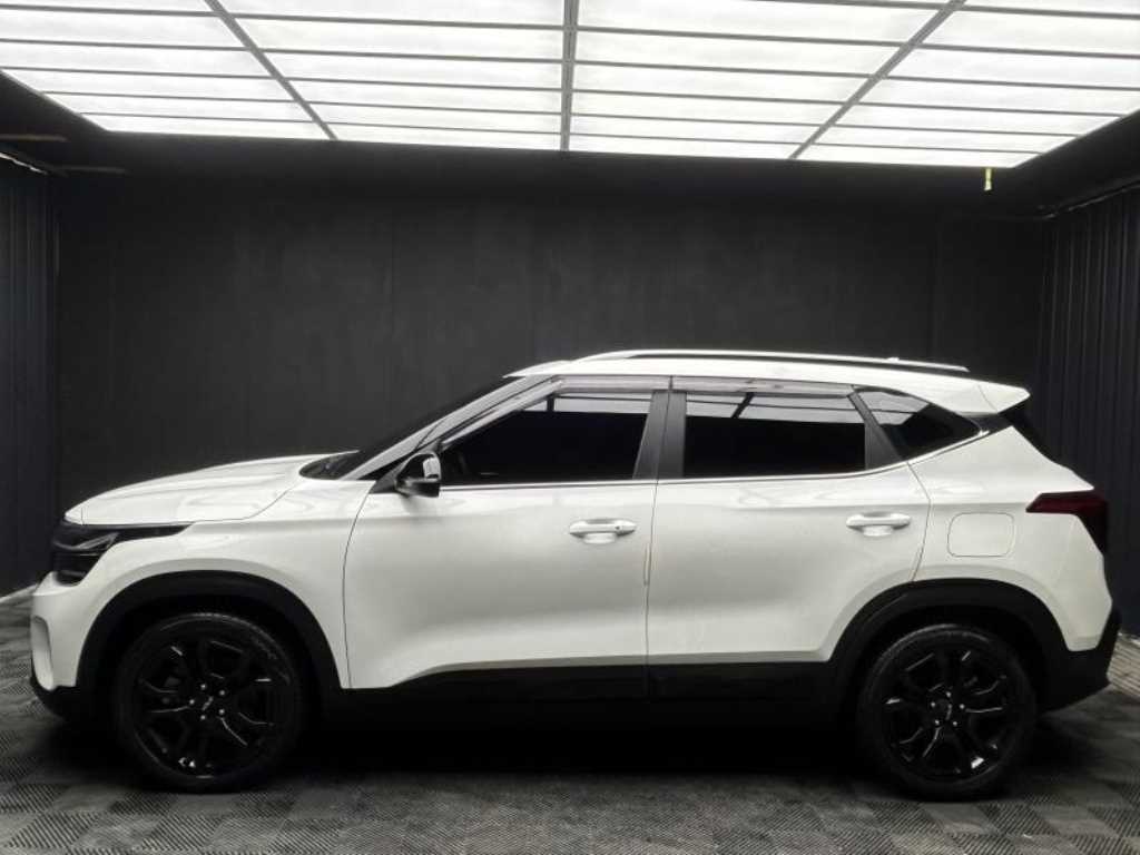 기아 셀토스 가솔린 1.6 터보 4WD 그래비티 사진 2/20