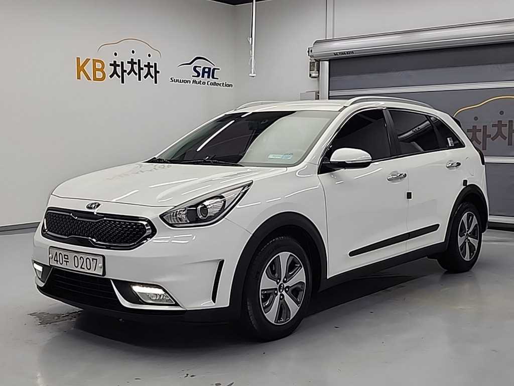 기아 니로 1.6 하이브리드 럭셔리 사진