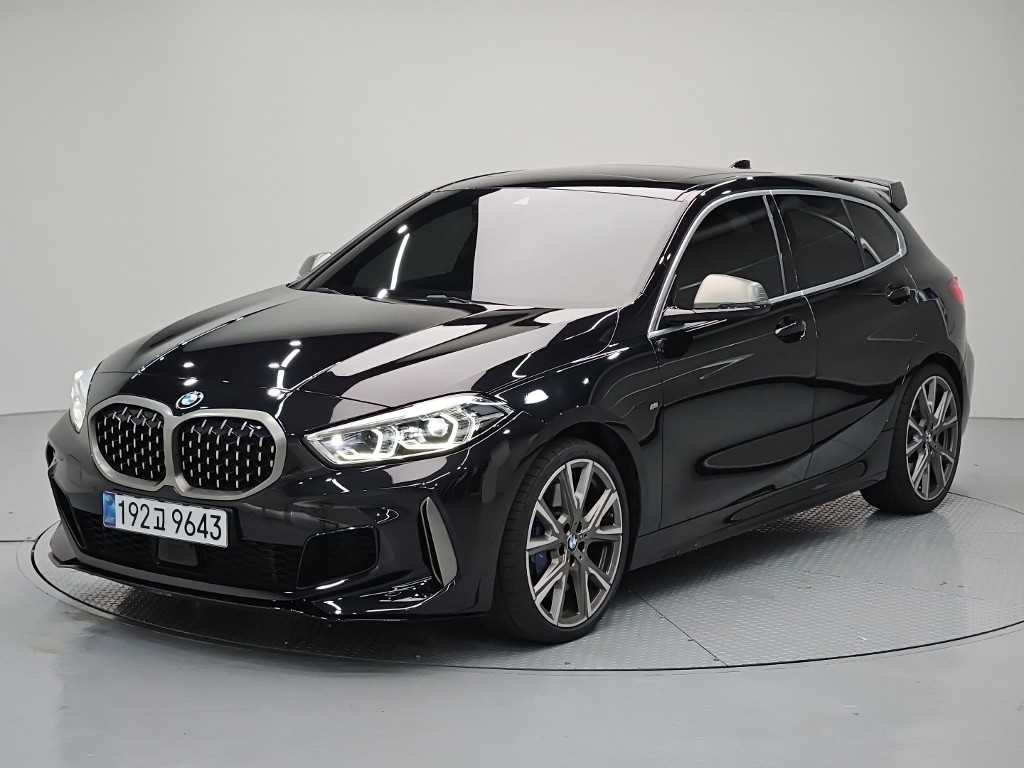 BMW 1시리즈 M135i xDrive 사진