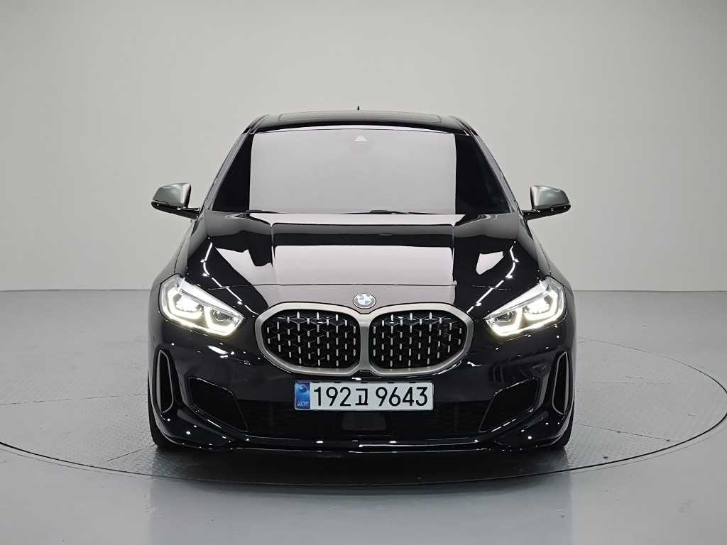 BMW 1시리즈 M135i xDrive 사진 2/18