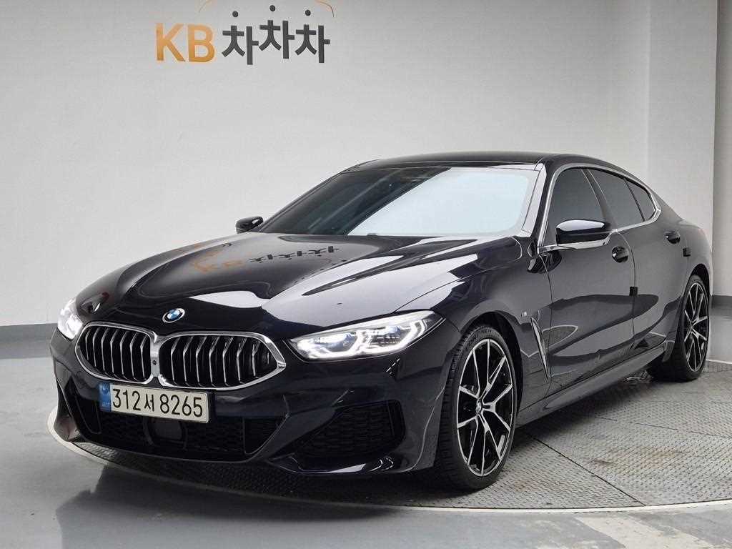 BMW 8시리즈 840i xDrive M 스포츠 그란쿠페 사진