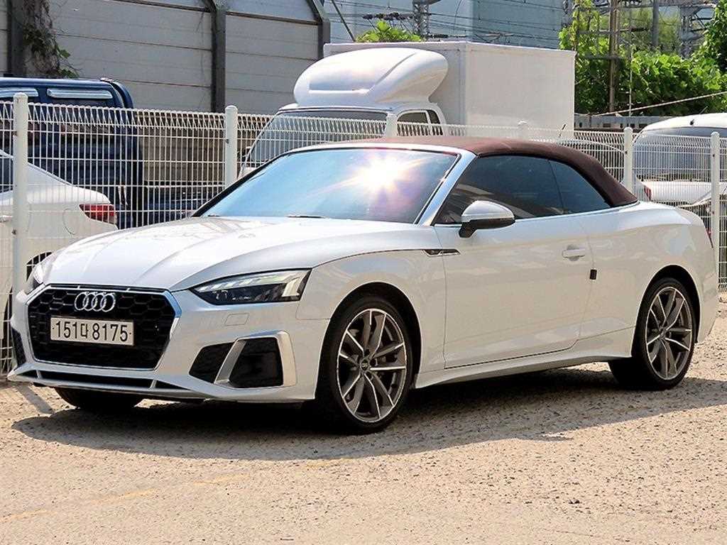 아우디 A5 45 TFSI 콰트로 프리미엄 카브리올레 사진 2/20