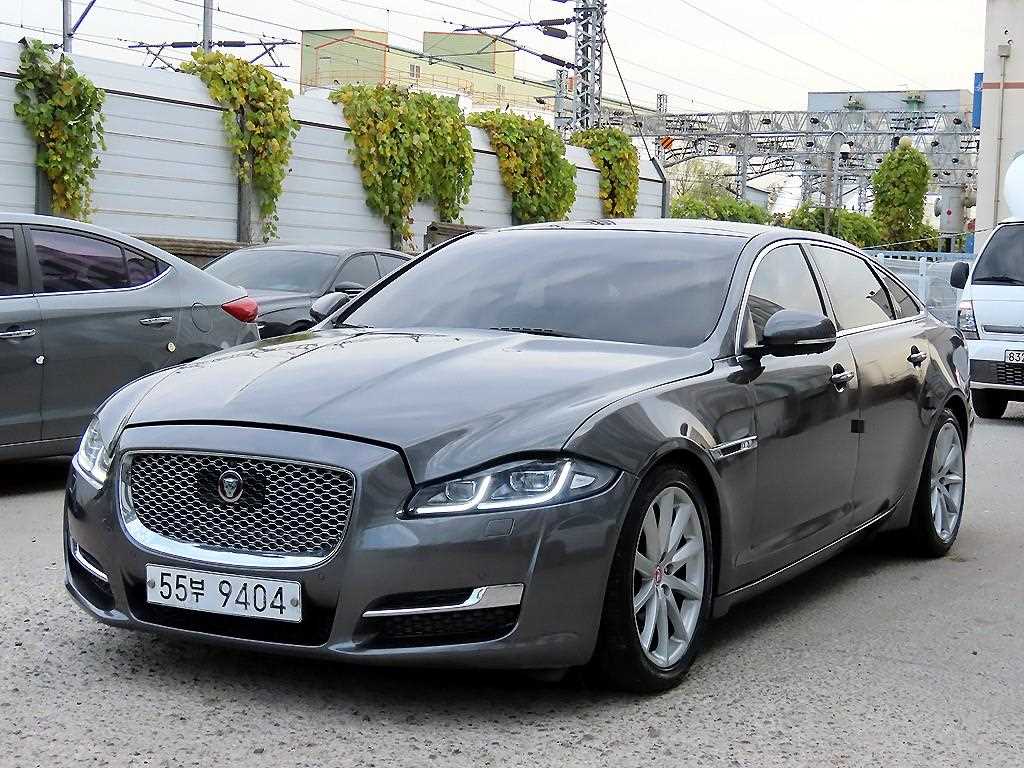 XJ (X351) 3.0D 프리미엄 럭셔리 LWB 2017년식