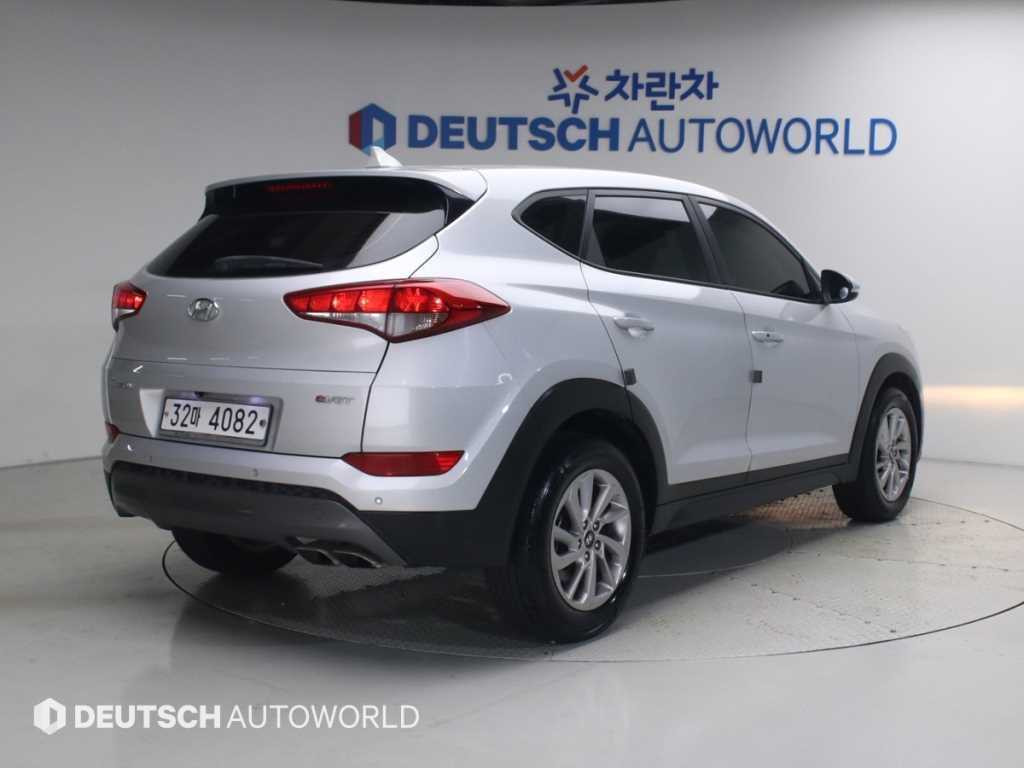 현대 투싼 디젤 2.0 2WD 스타일 사진 2/20