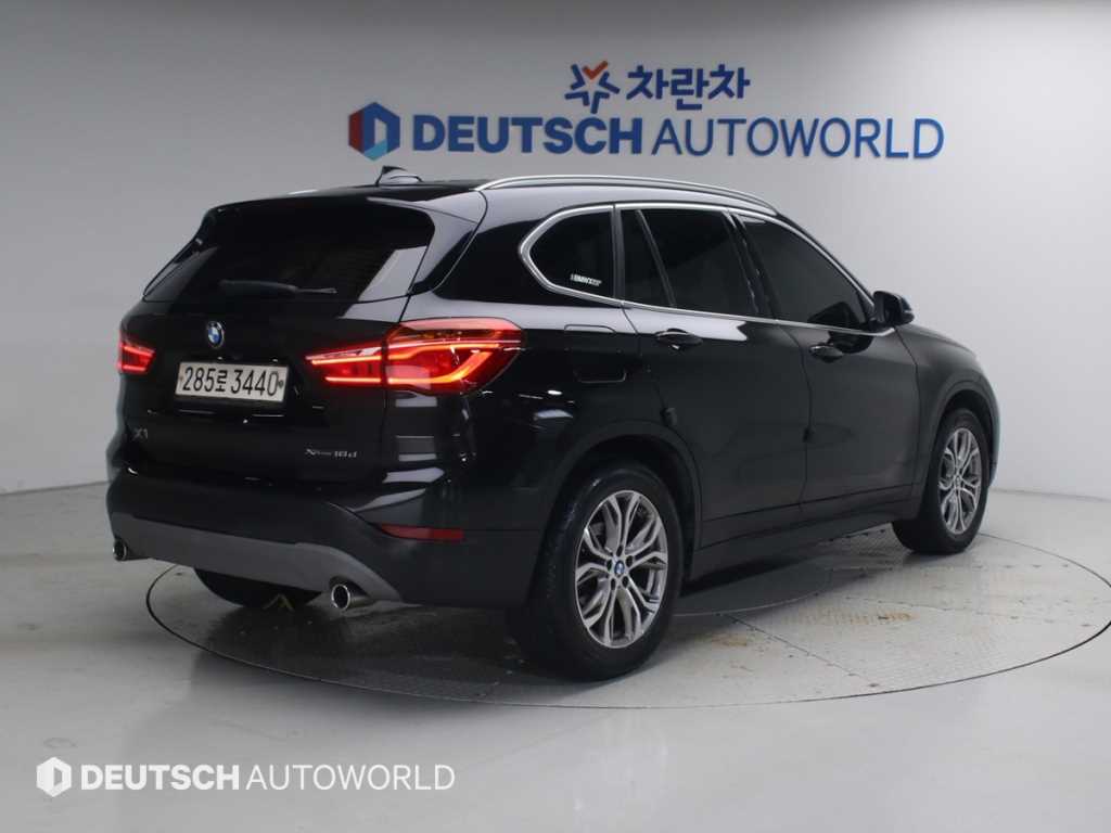BMW X1 xDrive 18d 프리미엄 사진 2/20