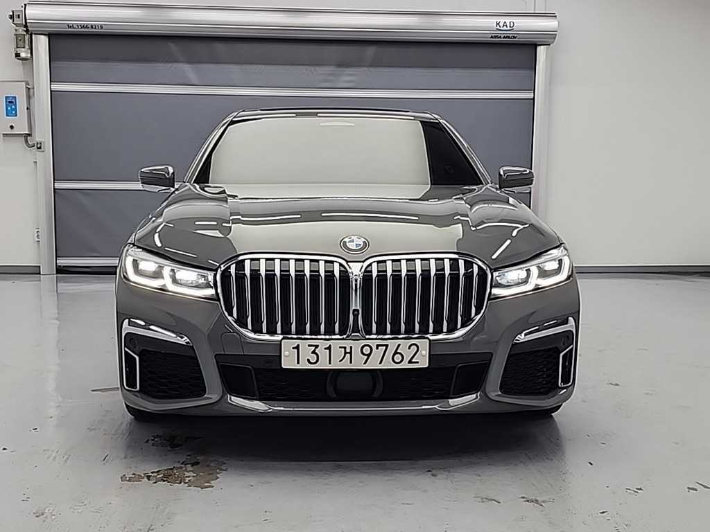 BMW 7시리즈 740I M 스포츠 패키지 사진 2/18