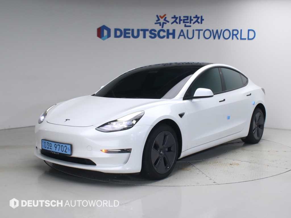 모델 3 롱 레인지 2022년식