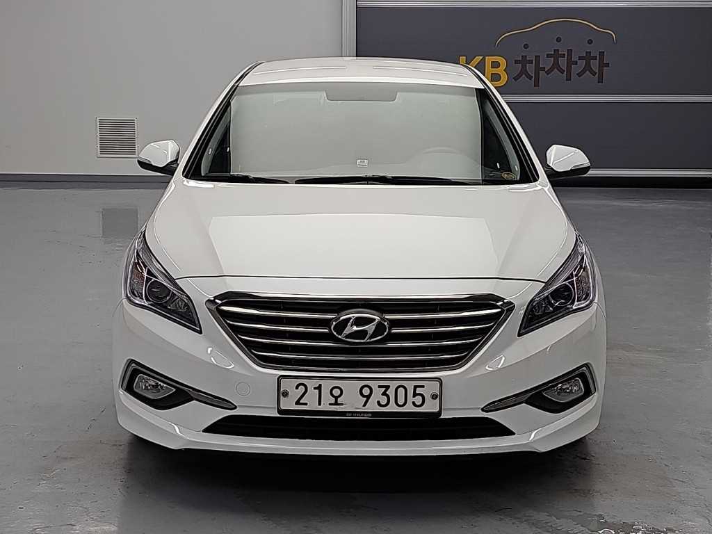 현대 쏘나타 1.7 E-VGT 스타일 사진 2/18