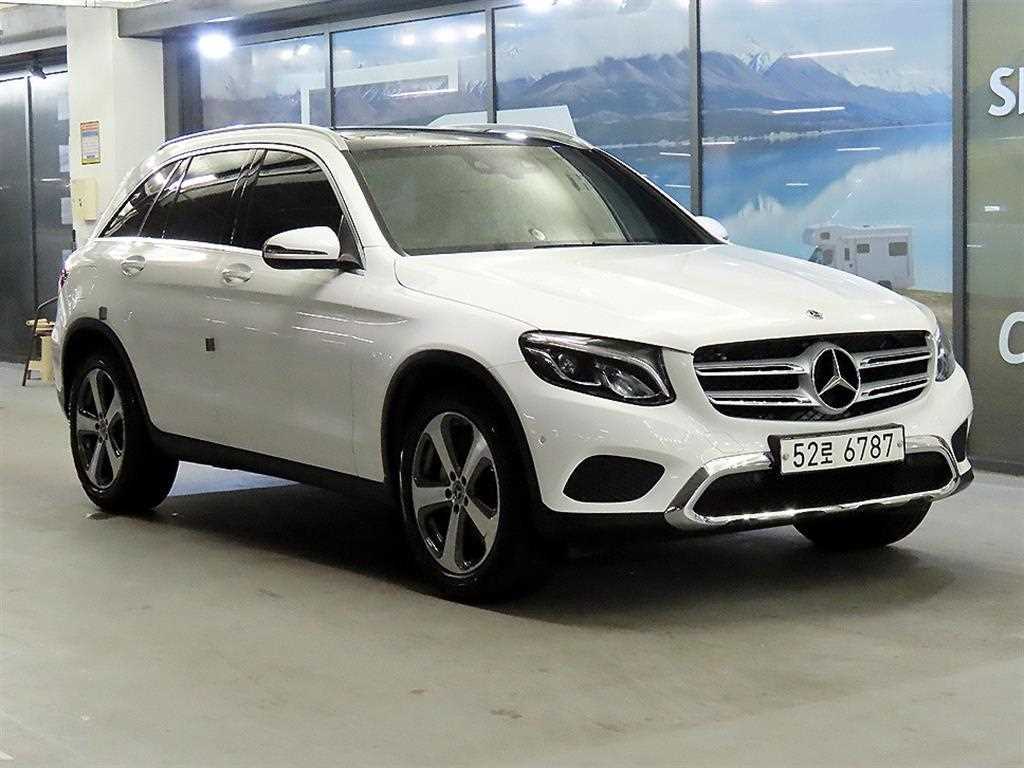 벤츠 GLC 클래스 GLC 220 d 4MAITC 프리미엄 사진 2/20