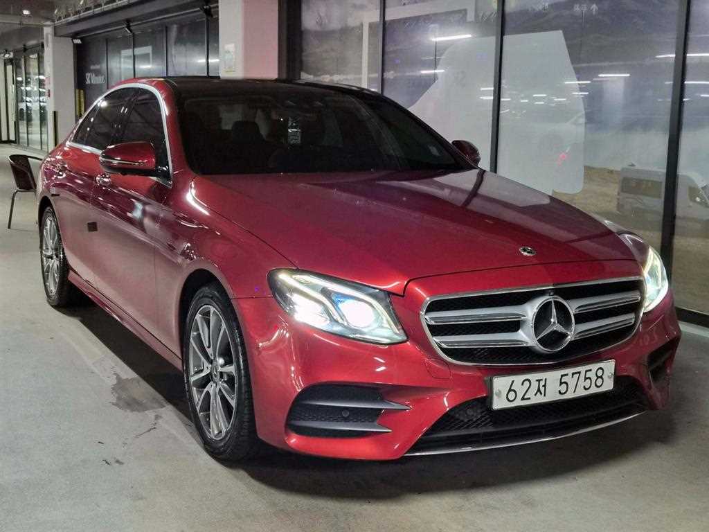 E-클래스 W213 E300 4MATIC AMG LINE 2017년식