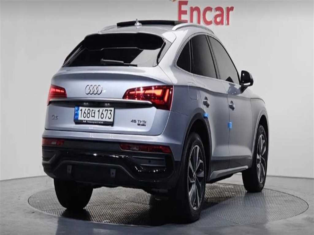 아우디 Q5 45 TFSI 콰트로 프리미엄 스포트백 사진 2/20