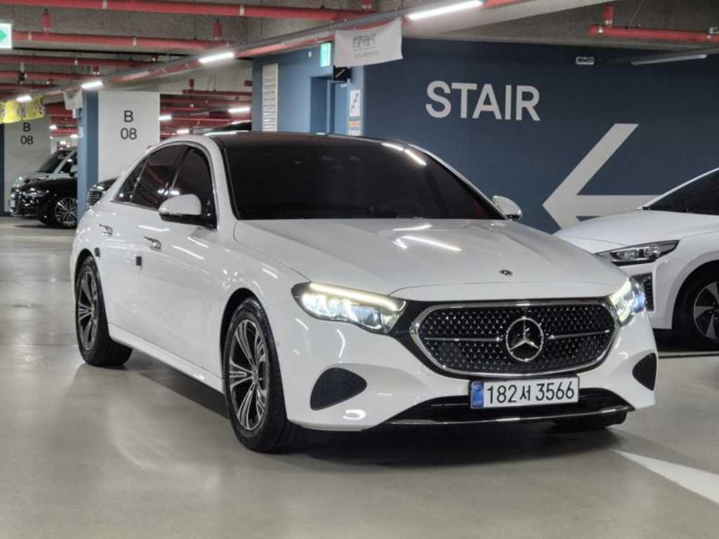 벤츠 E 클래스 E200 아방가르드 사진 2/18