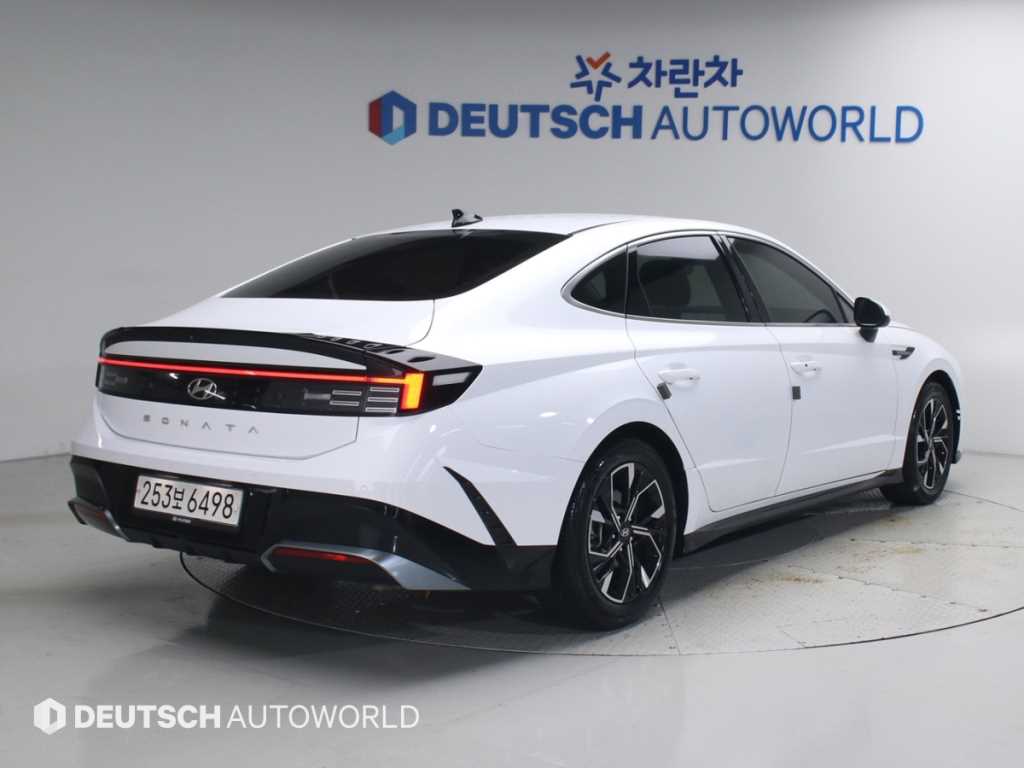 현대 쏘나타 가솔린 2.0 프리미엄 사진 2/20