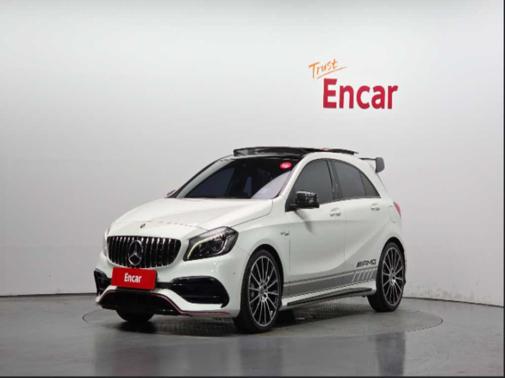 벤츠 A 클래스 A45 AMG 4MATIC 사진