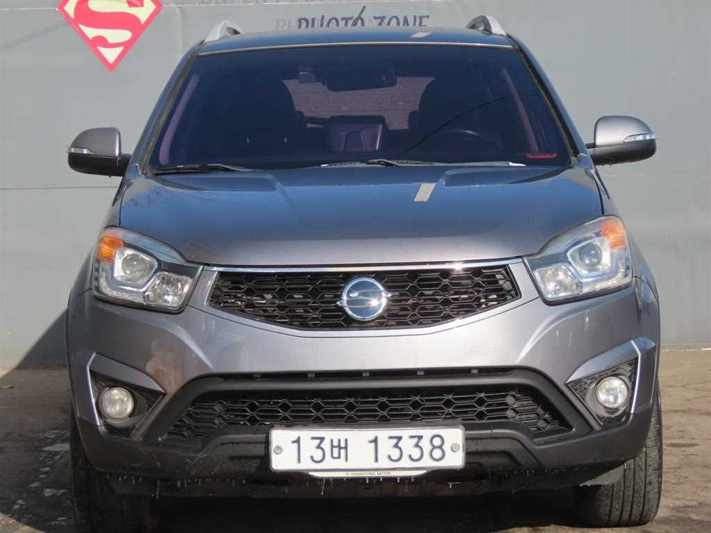 KGM 코란도 2WD 2.0 CVT 사진 2/20