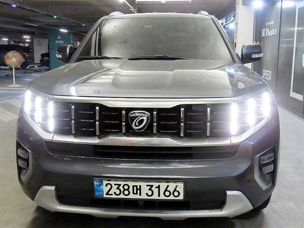 기아 모하비 4WD 플레티넘 5인승 사진 2/20