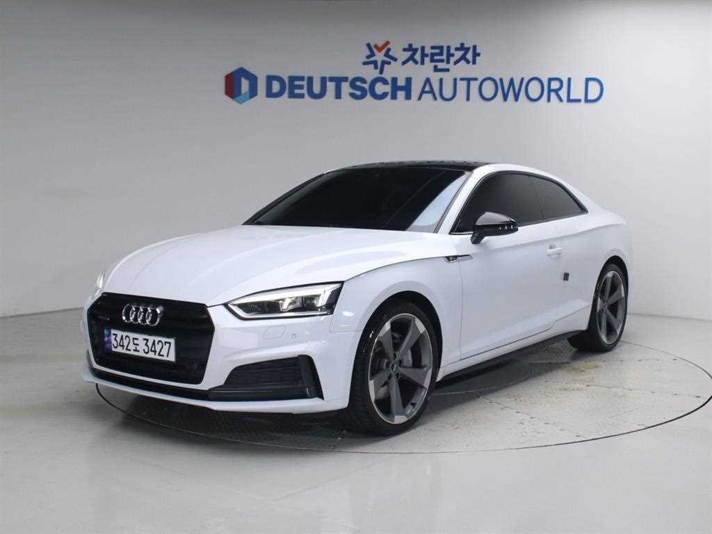 아우디 A5 45 TFSI 콰트로 쿠페 사진