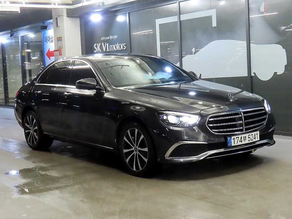 E-클래스 W213 E300e 4MATIC 익스클루시브 2021년식