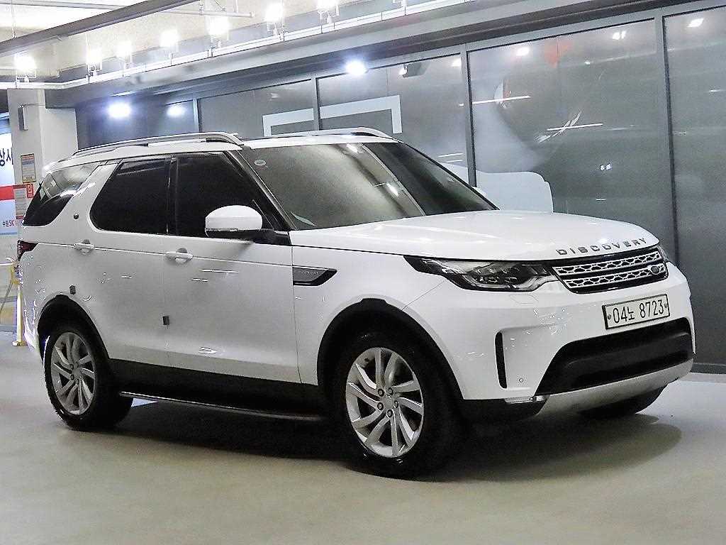 디스커버리5 3.0 TD6 HSE 2017년식