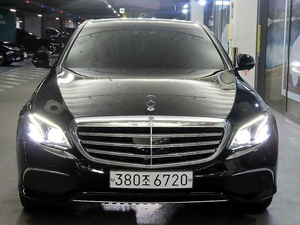 벤츠 E 클래스 E450 4MATIC 익스클루시브 사진 2/20