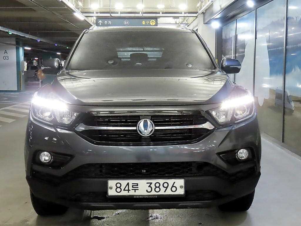 KGM 렉스턴 4WD 디젤 2.2 프레스티지 사진 2/20