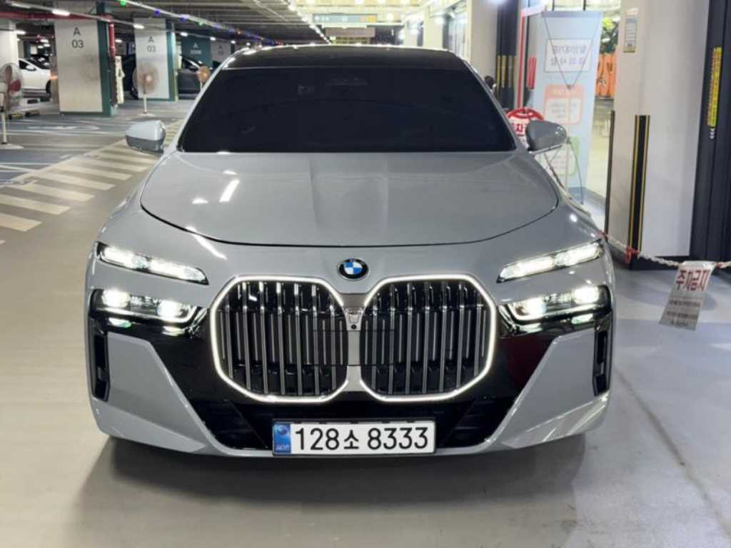 7시리즈 (G70) 740i xDrive M 스포츠 2025년식