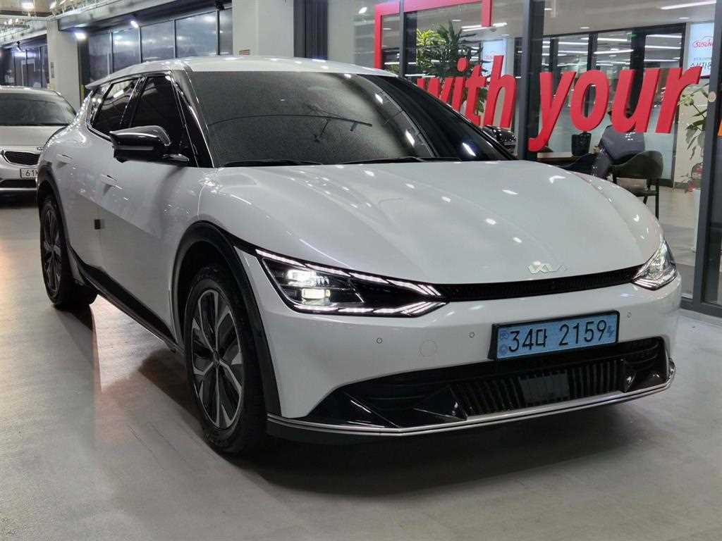 EV6 롱레인지 어스 2023년식