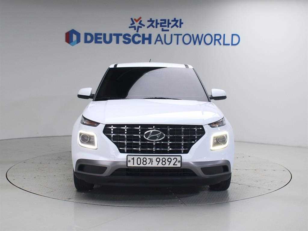 베뉴 1.6 모던 2020년식