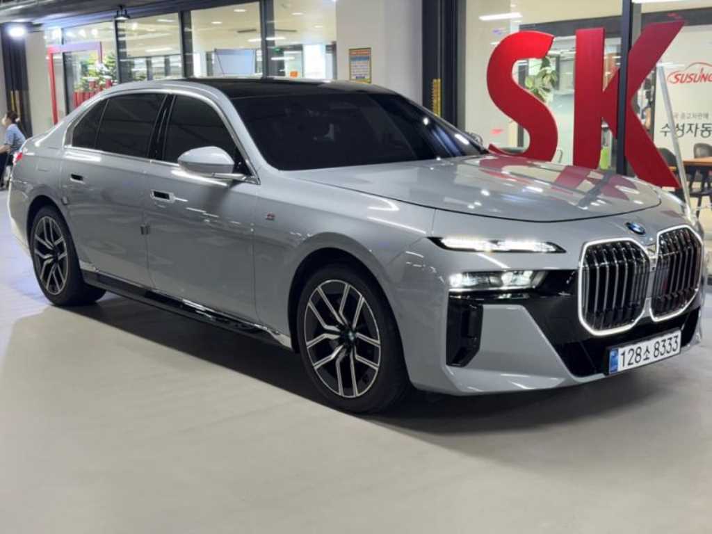 BMW 7시리즈 740i xDrive M 스포츠 사진 2/20